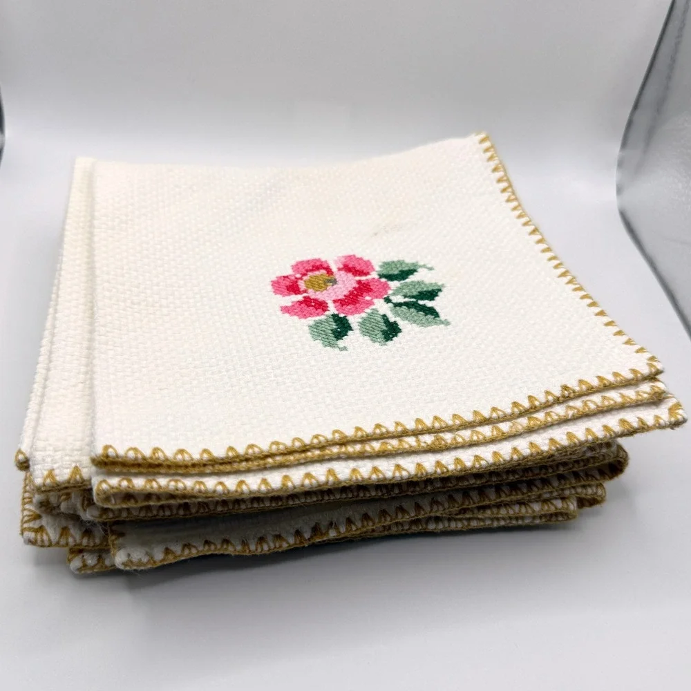 Vtg Set of 6 Embroidered Floral Napkins White Gold Trim Tablecloth Cross Stitch